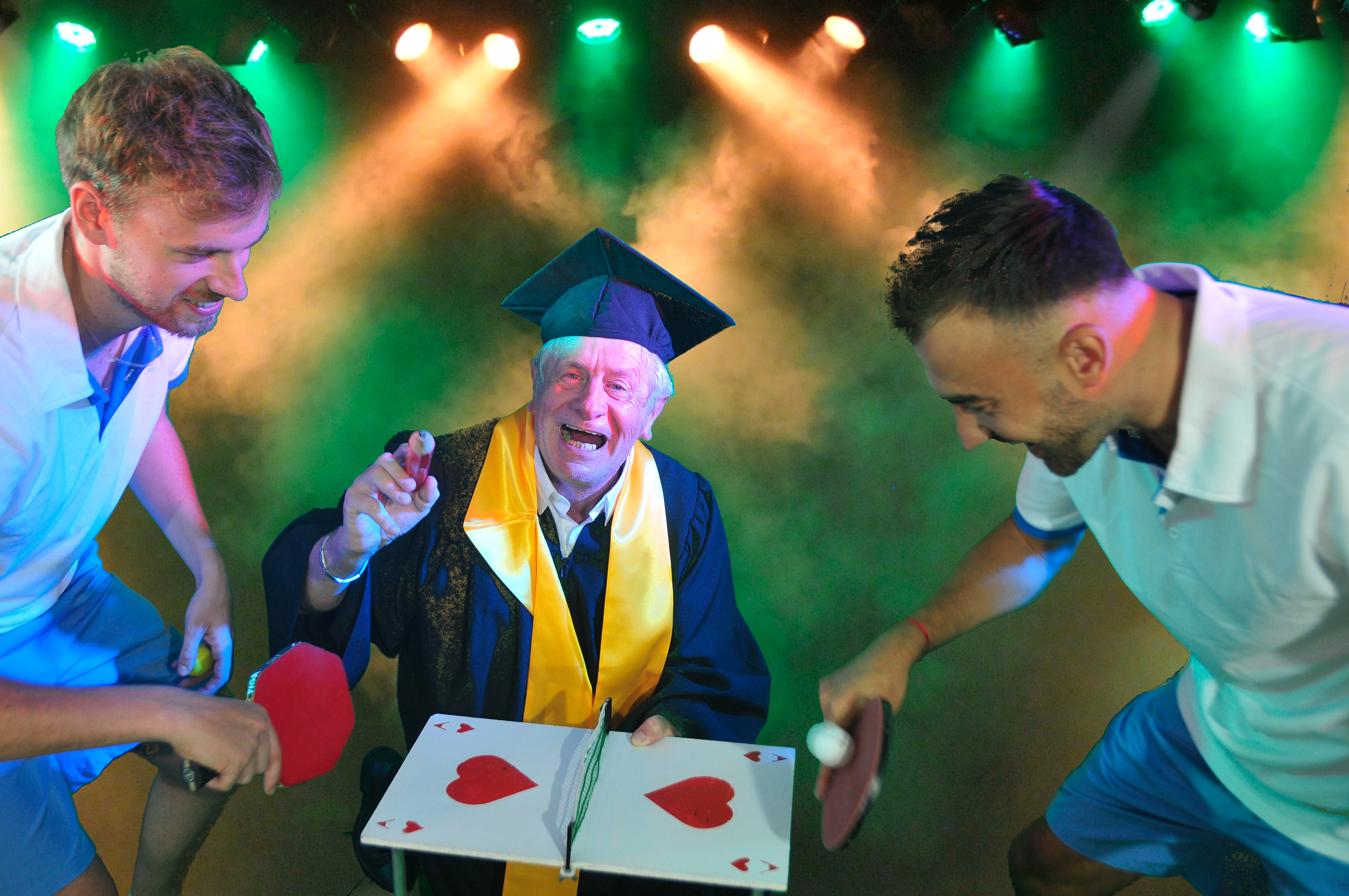 Lequel des deux Champions aura le plus d’arguments pour apprivoiser la petite balle de ping-pong et en sortir vainqueur ?</